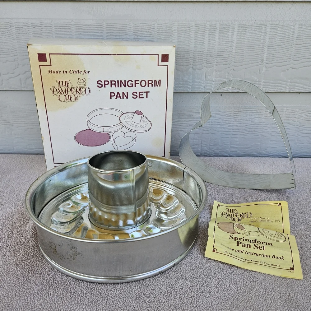 Vintage 1994 Pampered Chef Heart Shaped Springform Pan Set Instructions Box